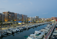 Paseo Marítimo y Puerto Deportivo